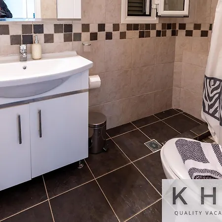 Alafona Sea View Maisonette In Village Villa