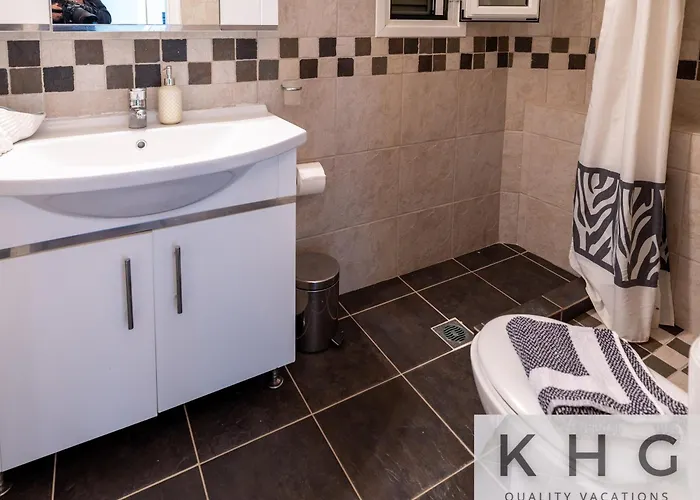 Alafona Sea View Maisonette In Village Villa