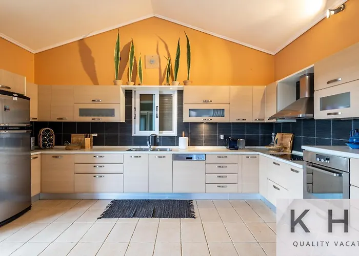 Alafona Sea View Maisonette In Village Villa